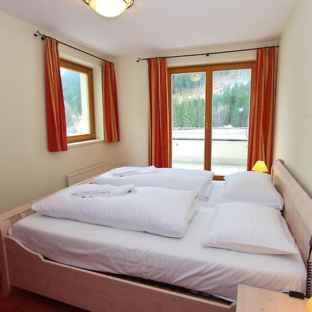 Modern Apartment in Saalbach Hinterglemm with Garden Exterior foto